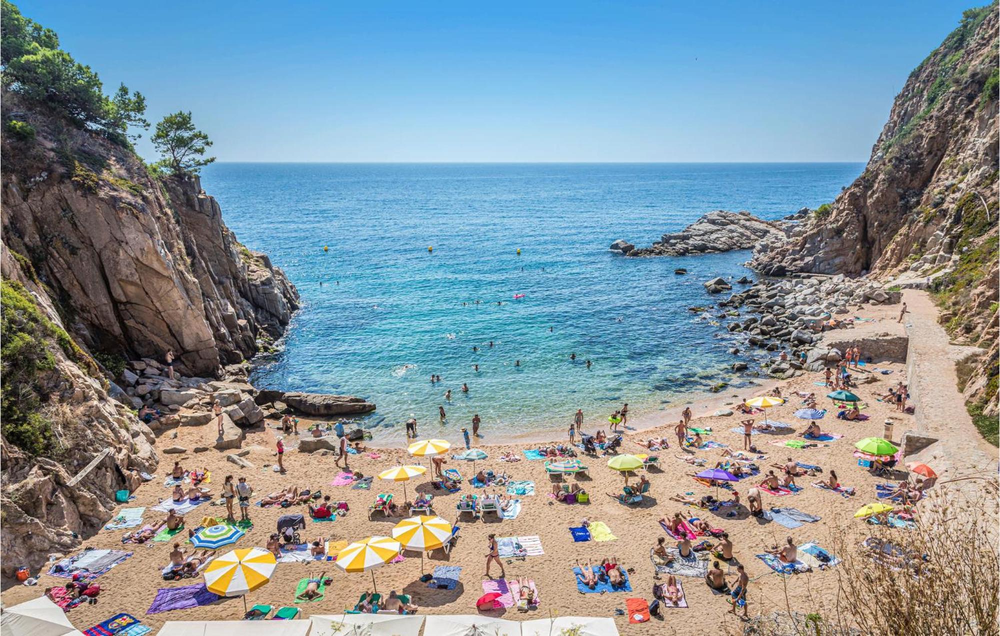 4 Bedroom Stunning In Tossa de Mar